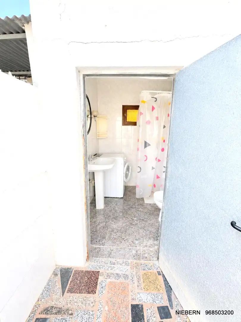 Bany de Casa o xalet en venda en Cartagena amb Aire condicionat, Jardí privat i Terrassa