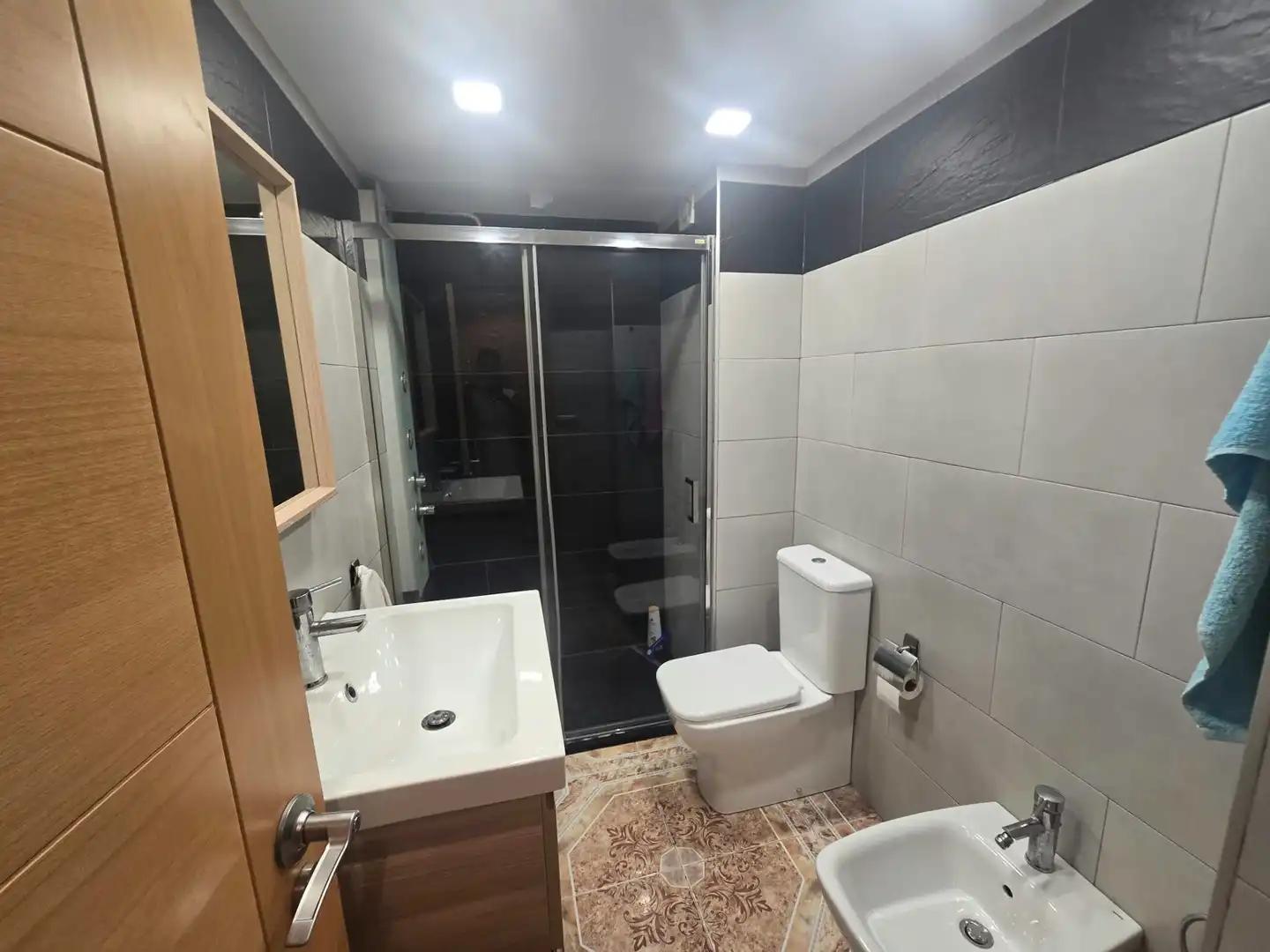 Badezimmer von Wohnung zum Verkauf in Castellón de la Plana / Castelló de la Plana mit Klimaanlage, Möbliert und Balkon