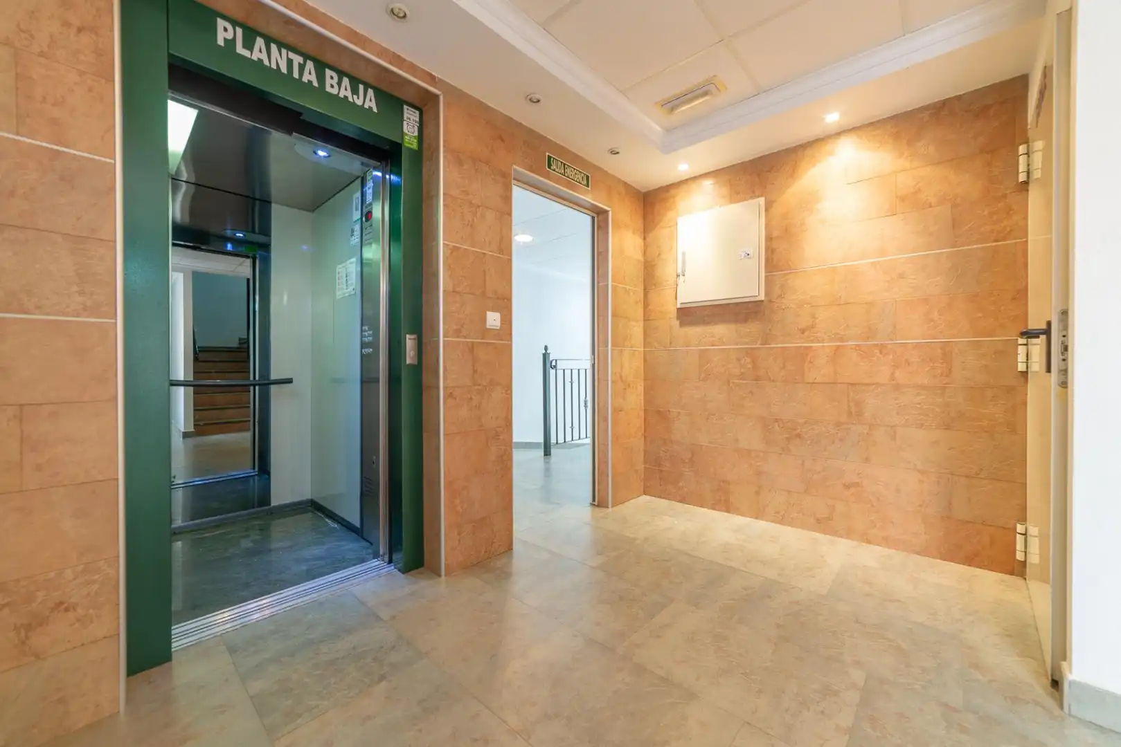 Ground floor for sale in San Javier  with Storage room