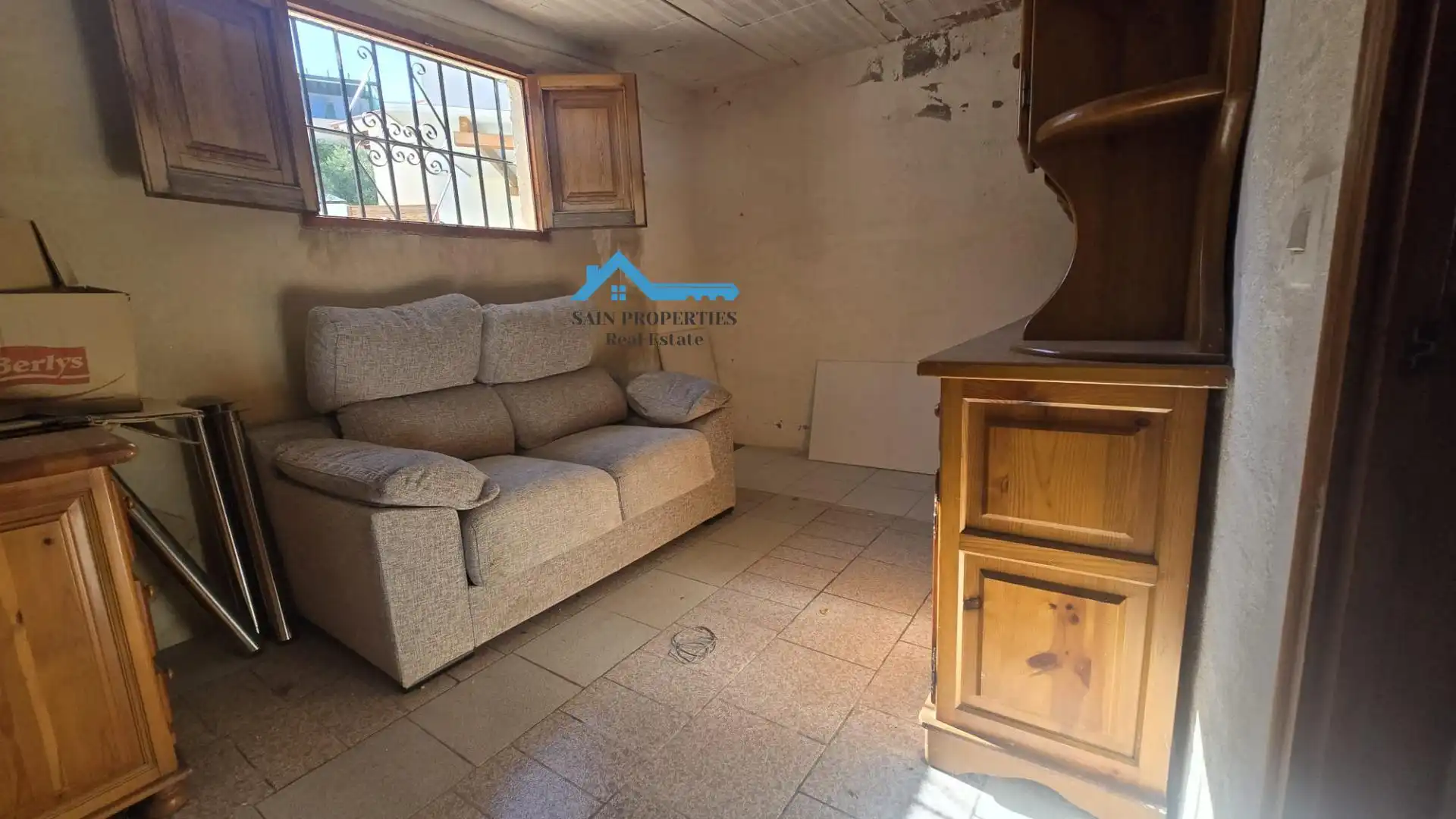 Casa adosada en venda en La Nucia amb Aire condicionat, Calefacció i Jardí privat