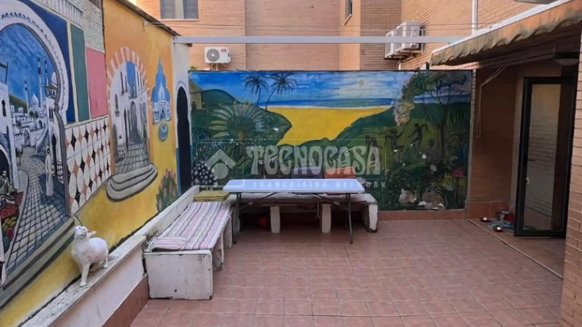 Terrassa de Casa adosada en venda en  Huelva Capital amb Aire condicionat, Calefacció i Piscina comunitària