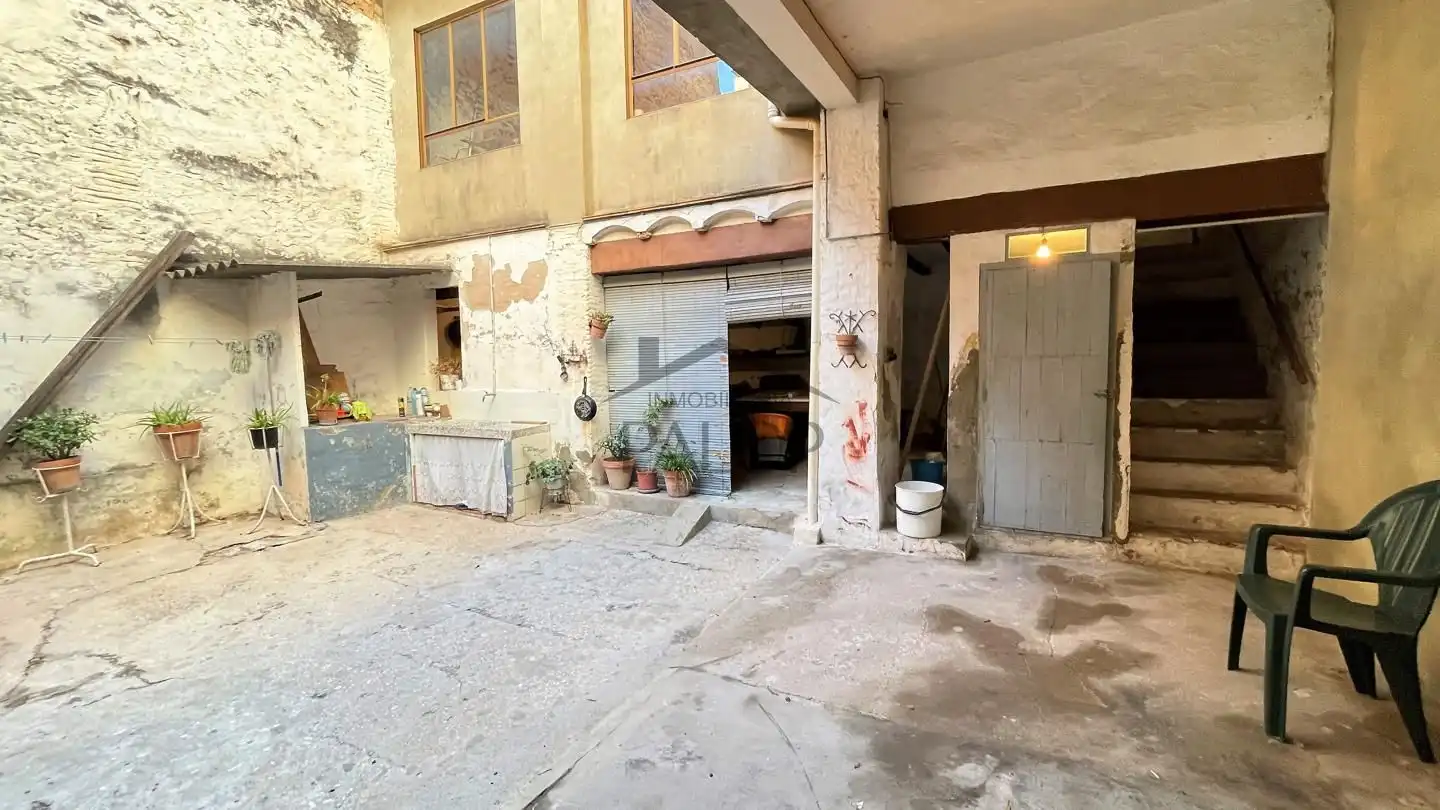 Vista exterior de Casa o xalet en venda en Carcaixent amb Terrassa i Traster