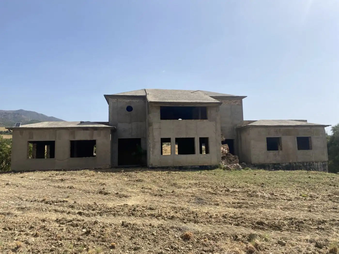 Vista exterior de Finca rústica en venda en Estepona amb Balcó