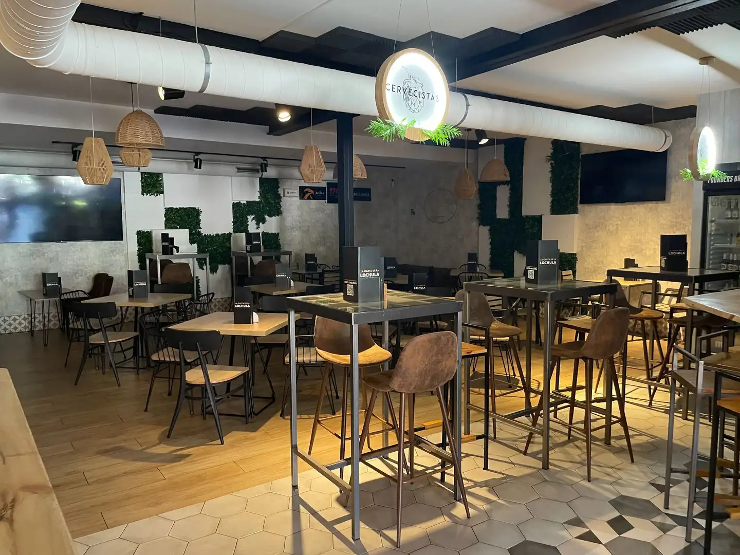 Commercial properties for transfer in Aranjuez  with Air Conditioner and Furnished