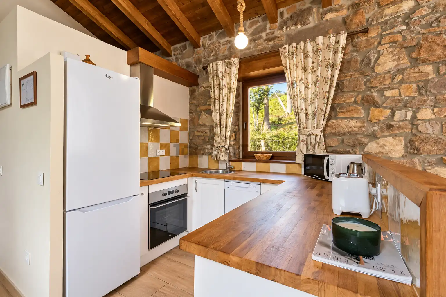 Kitchen of Country homes for rent in Liérganes, Cantabria