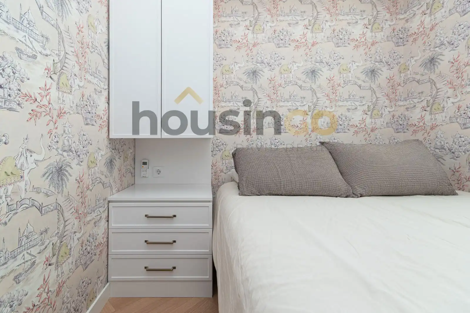 Schlafzimmer von Wohnung zur Miete in Madrid mit Klimaanlage, Heizung und Terrasse