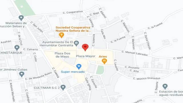 Casa-chalet en Venta en Calle Isabel Martínez en El Herrumblar