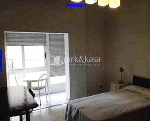 Bedroom of Flat to share in Ourense Capital   with Heating, Furnished and Oven