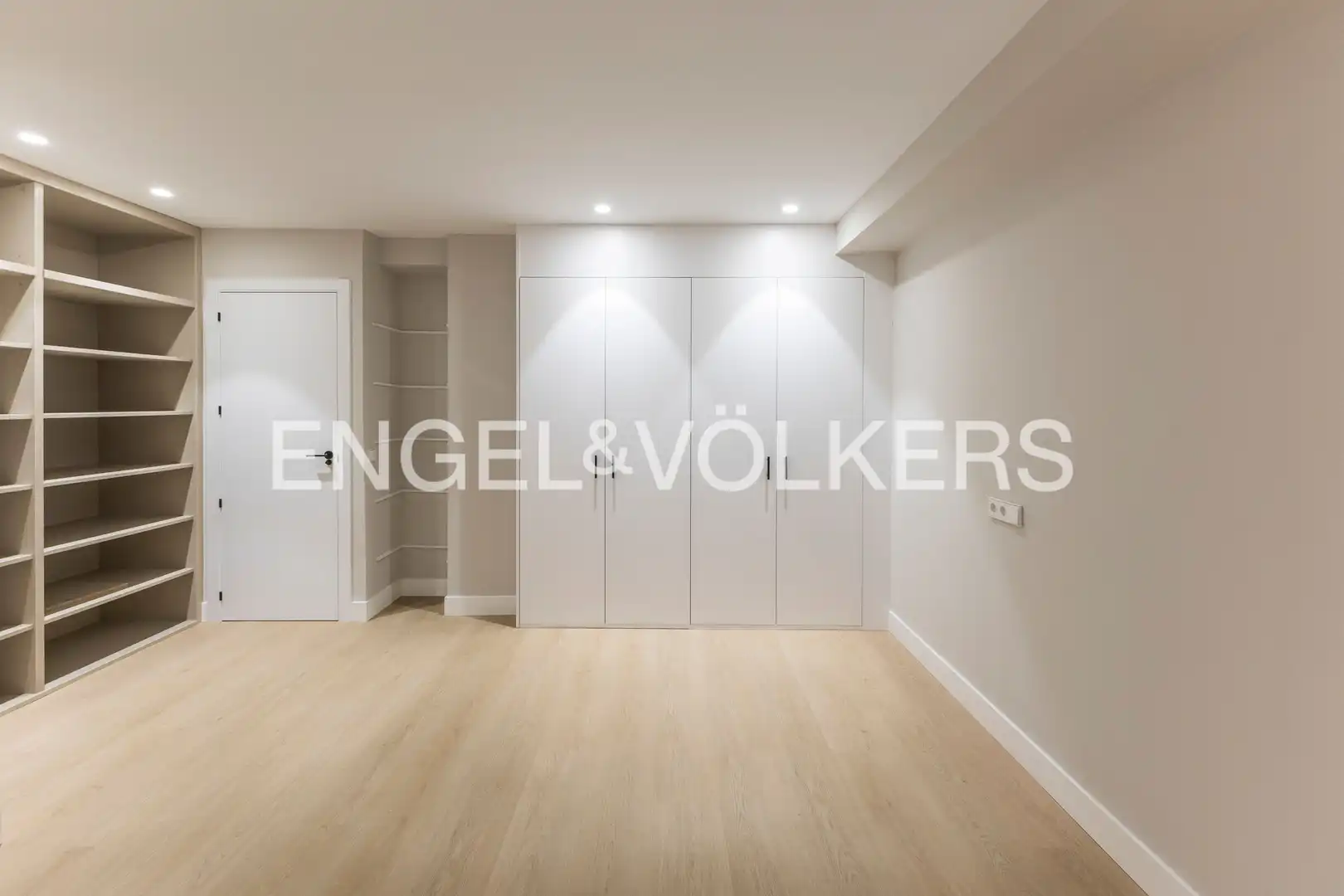 Apartments for rent in Madrid  with Air Conditioner and Heating