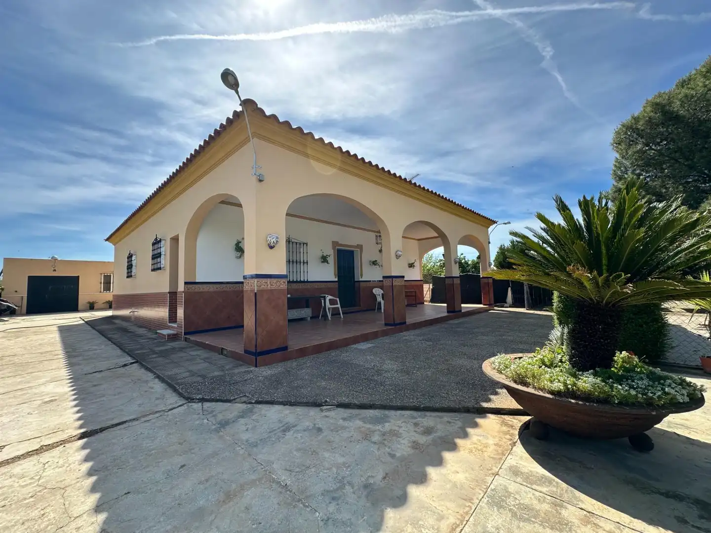Außenansicht von Haus oder Chalet zum Verkauf in Marchena