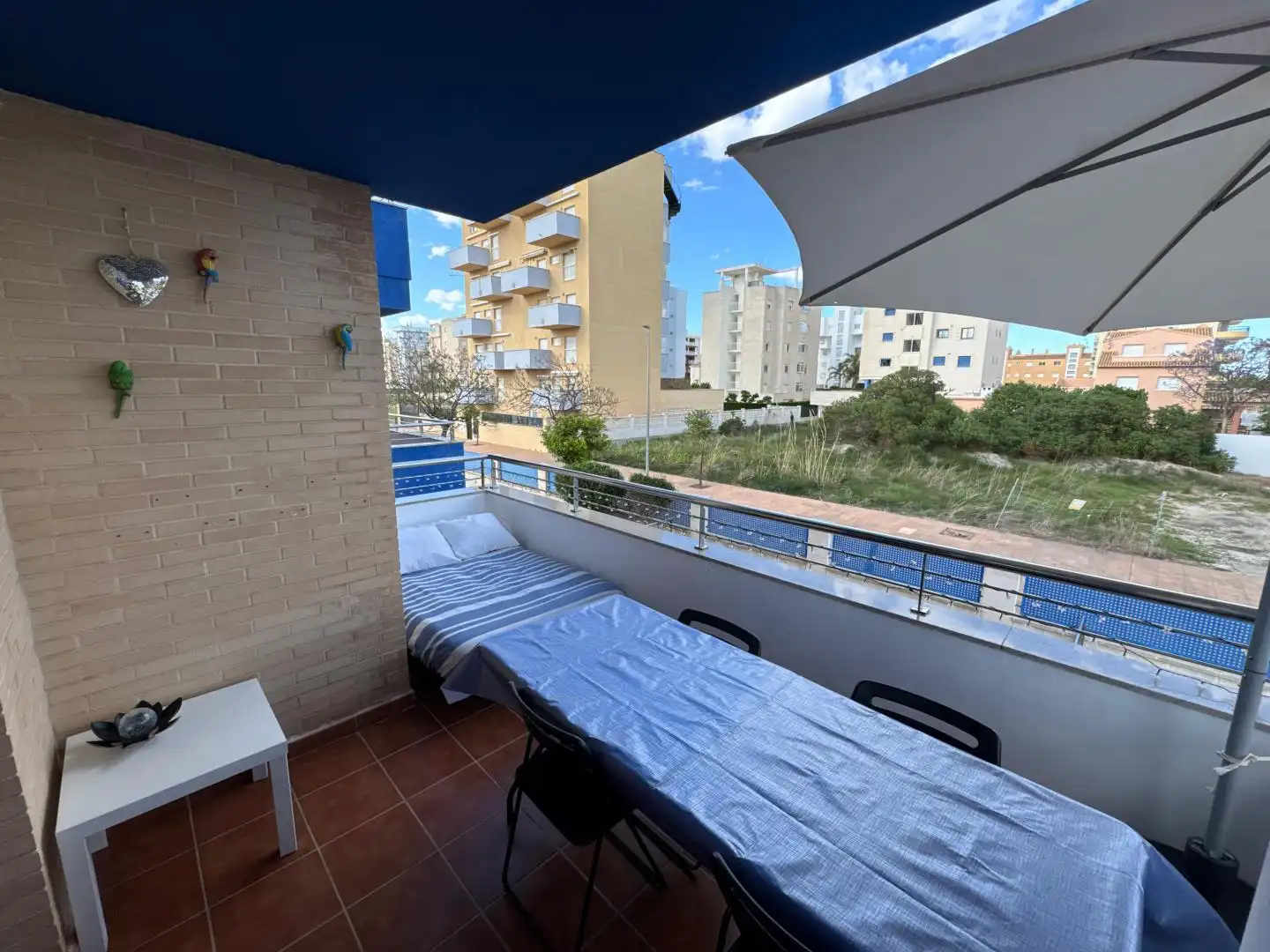 Terrasse von Wohnungen zur Miete in Piles mit Terrasse, Abstellraum und Möbliert
