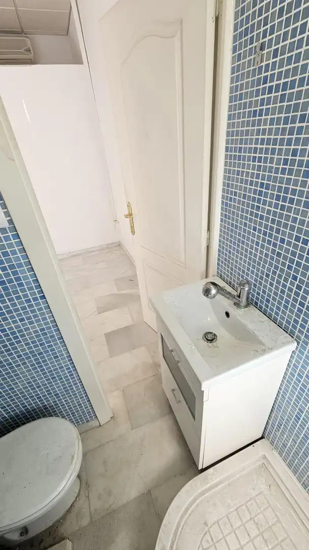 Baño de Piso en venta en Sevilla con Aire acondicionado