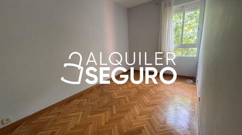 Foto 3 de Piso de alquiler en Castellanos, Puerta Bonita, Madrid Capital