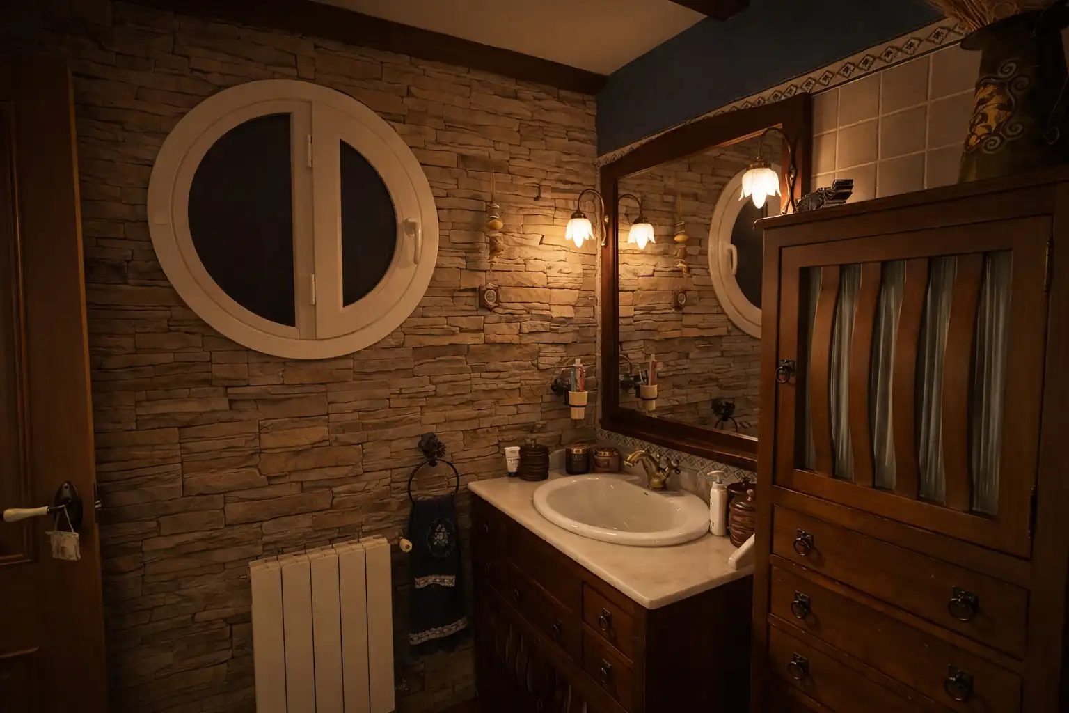 Baño de Casa adosada en venta en Alcalá de Henares con Aire acondicionado, Calefacción y Jardín privado