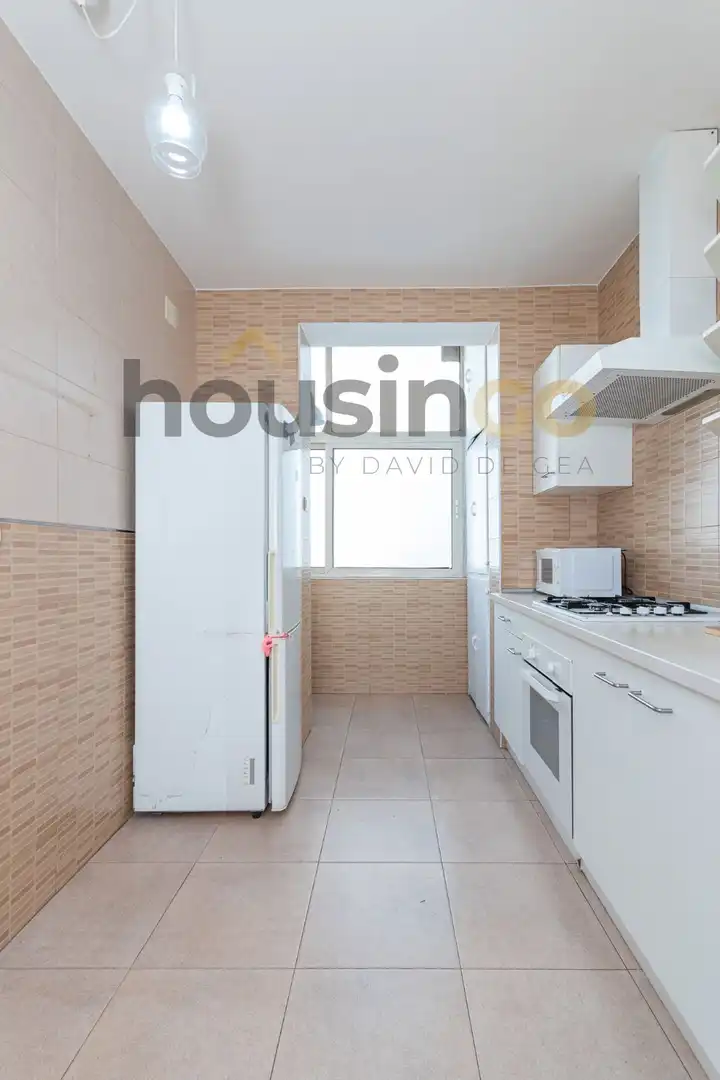 Kitchen of Flat for sale in Madrid  with Heating