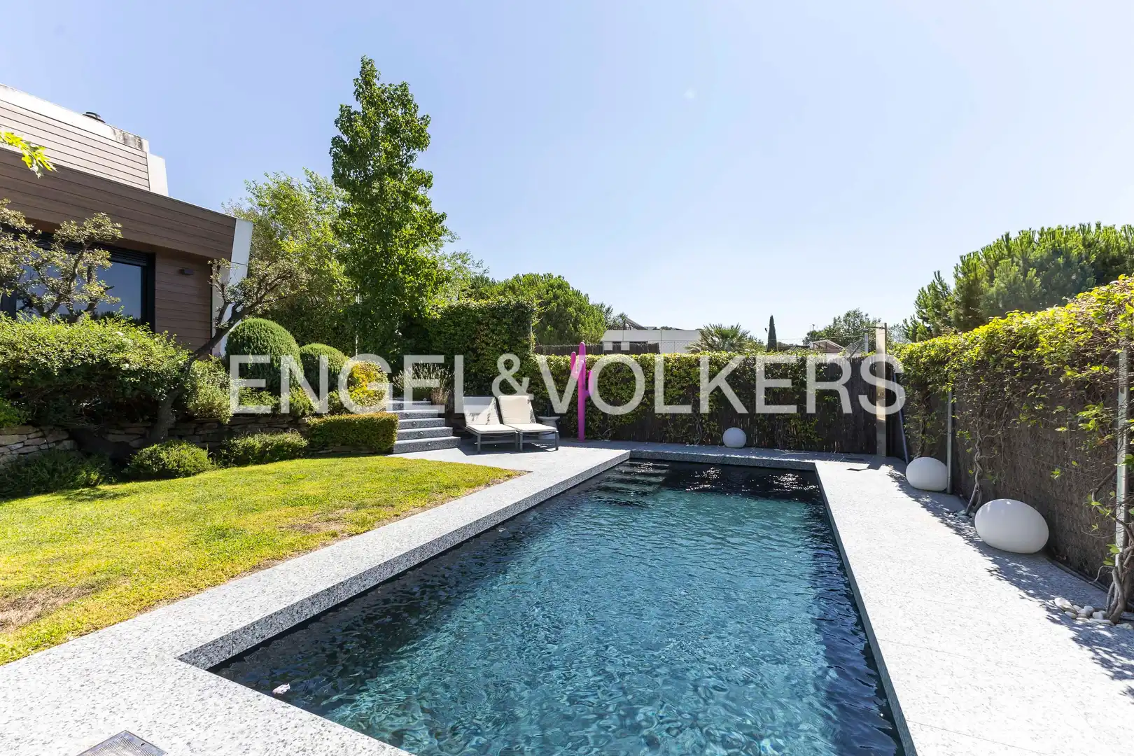 Piscina de Casa o chalet en venta en Torrelodones con Aire acondicionado, Calefacción y Jardín privado