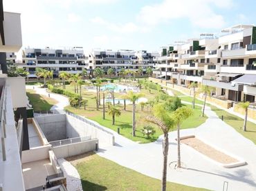 Apartament amb piscina en venda a Residencial Amanecer de'luxe - Playa Flamenca