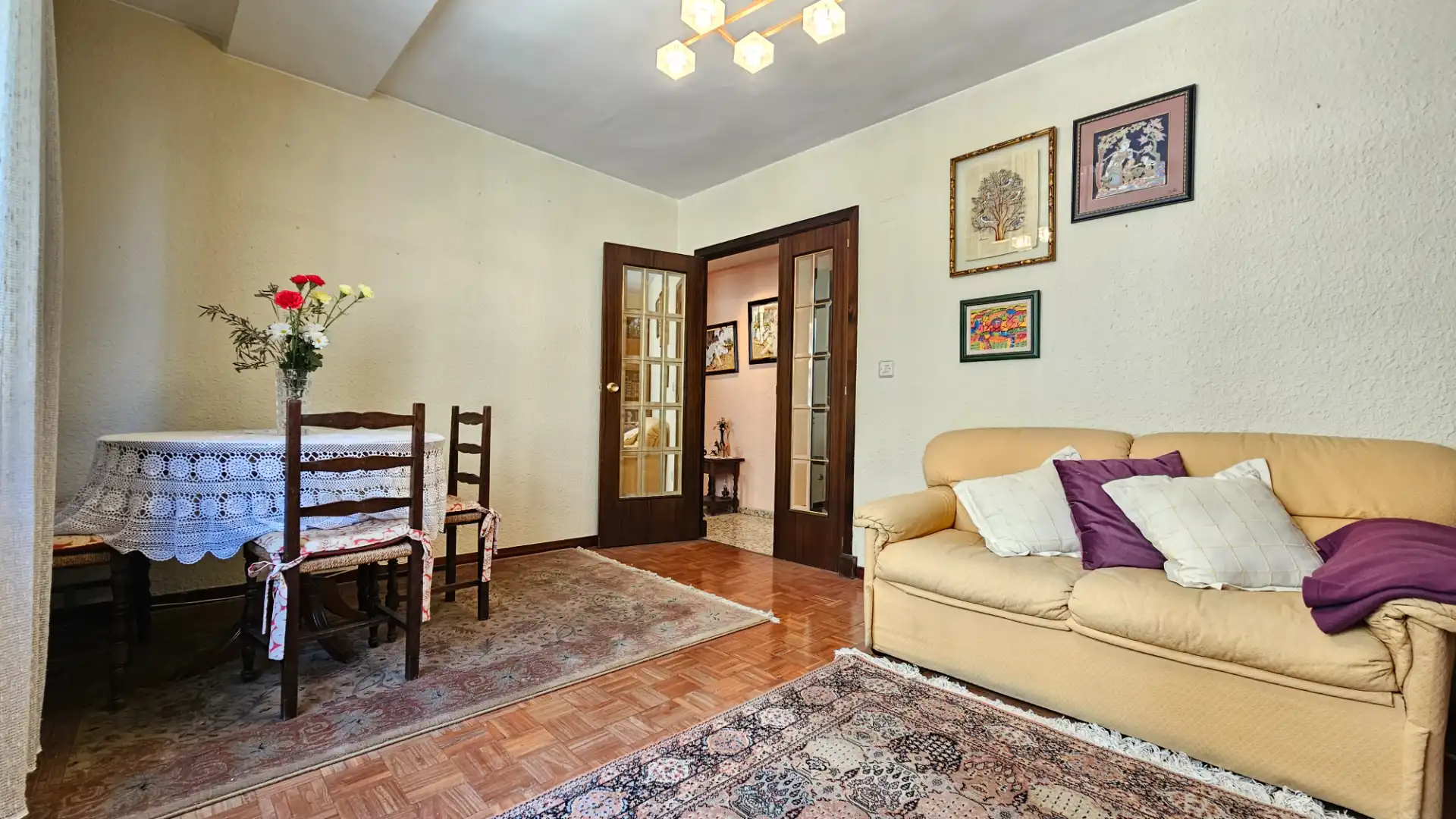 Living room of Flat for sale in Zaragoza  with Heating