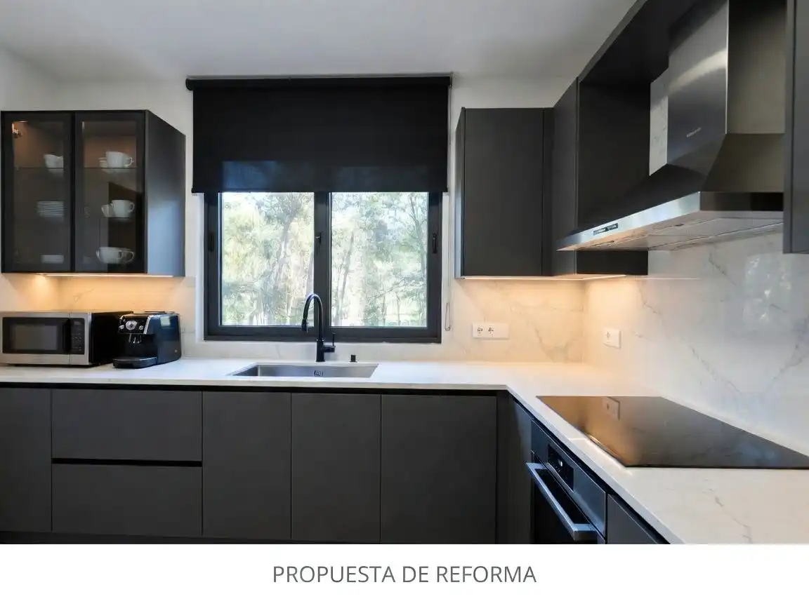 Cocina de Casa o chalet en venta en Vallirana con Calefacción, Terraza y Piscina