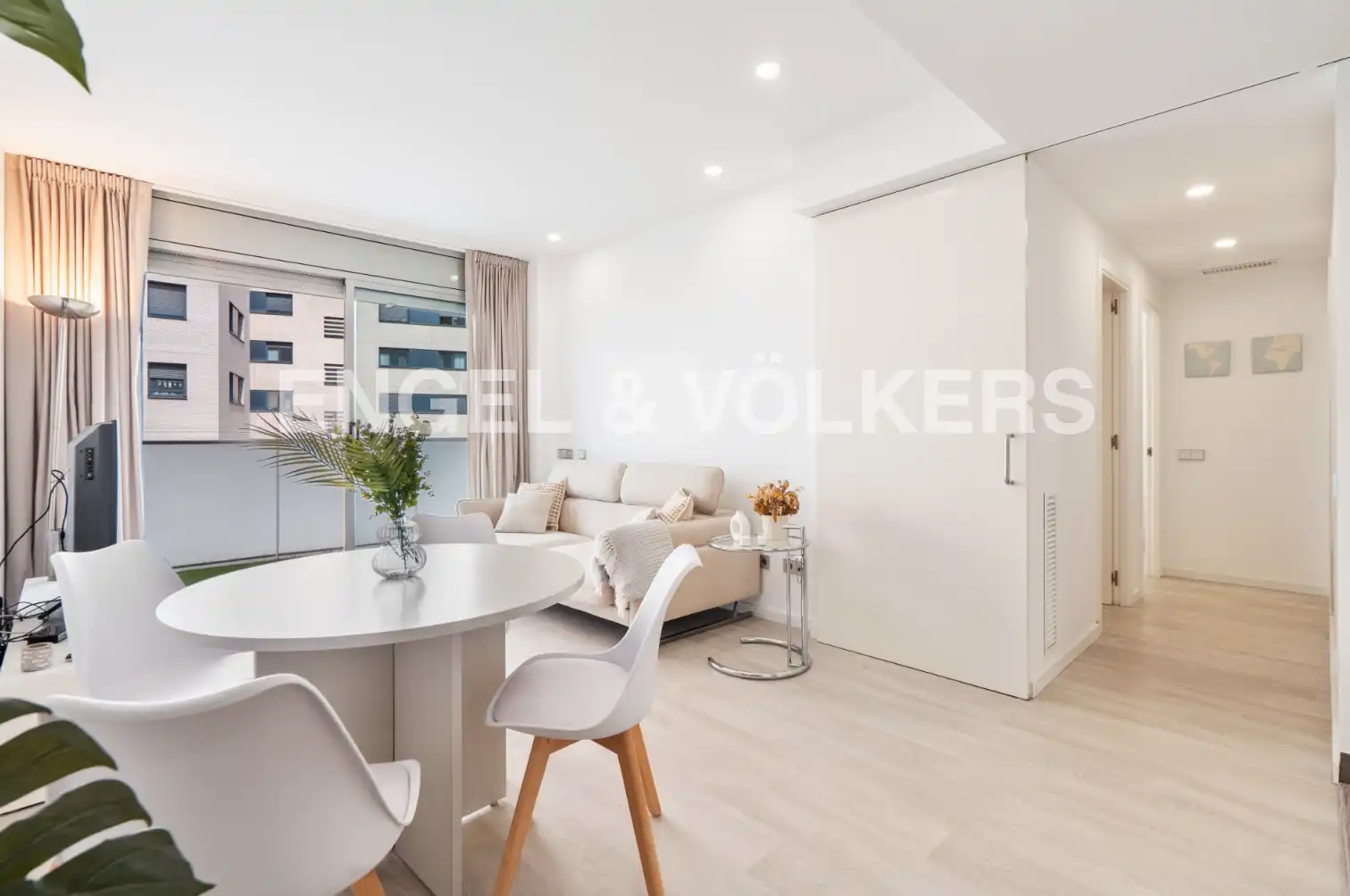 Living room of Flat for rent in Barcelona  with Air Conditioner, Heating and Parquet flooring