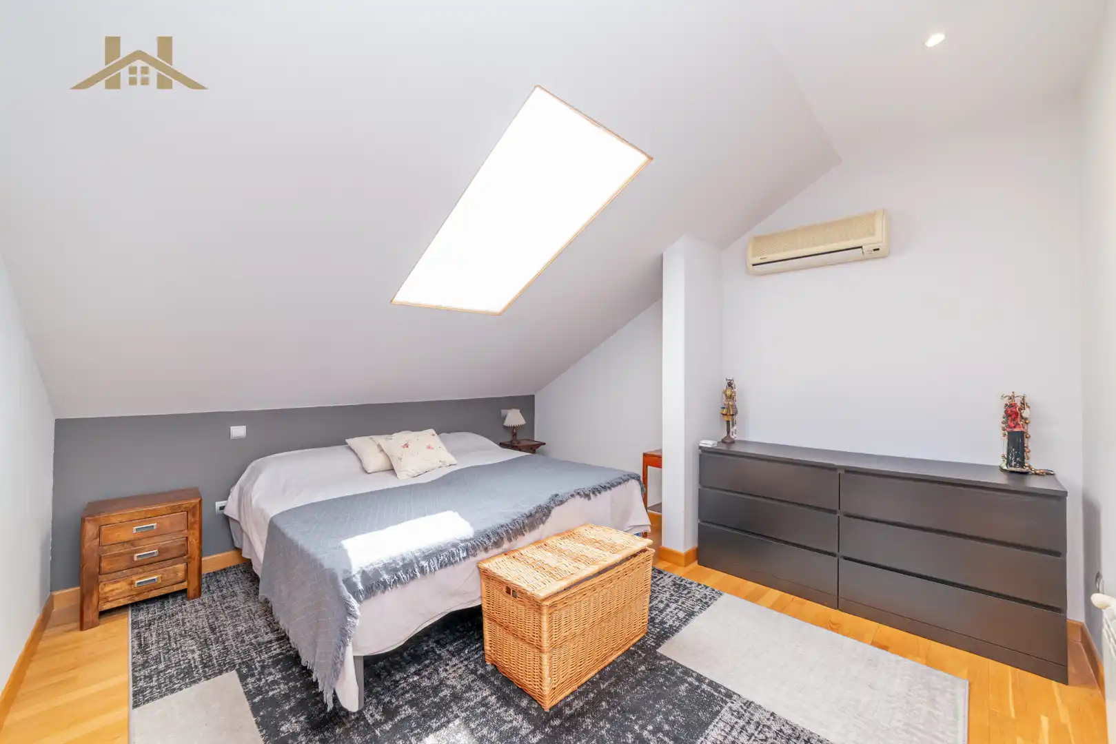 Habitación de Casa o chalet en venta en Valdemorillo con Aire acondicionado, Calefacción y Jardín privado