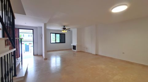 Foto 2 de Casa adosada en venta en Manilva Pueblo, Manilva
