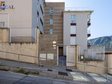 Pis amb ascensor en venda a Genil