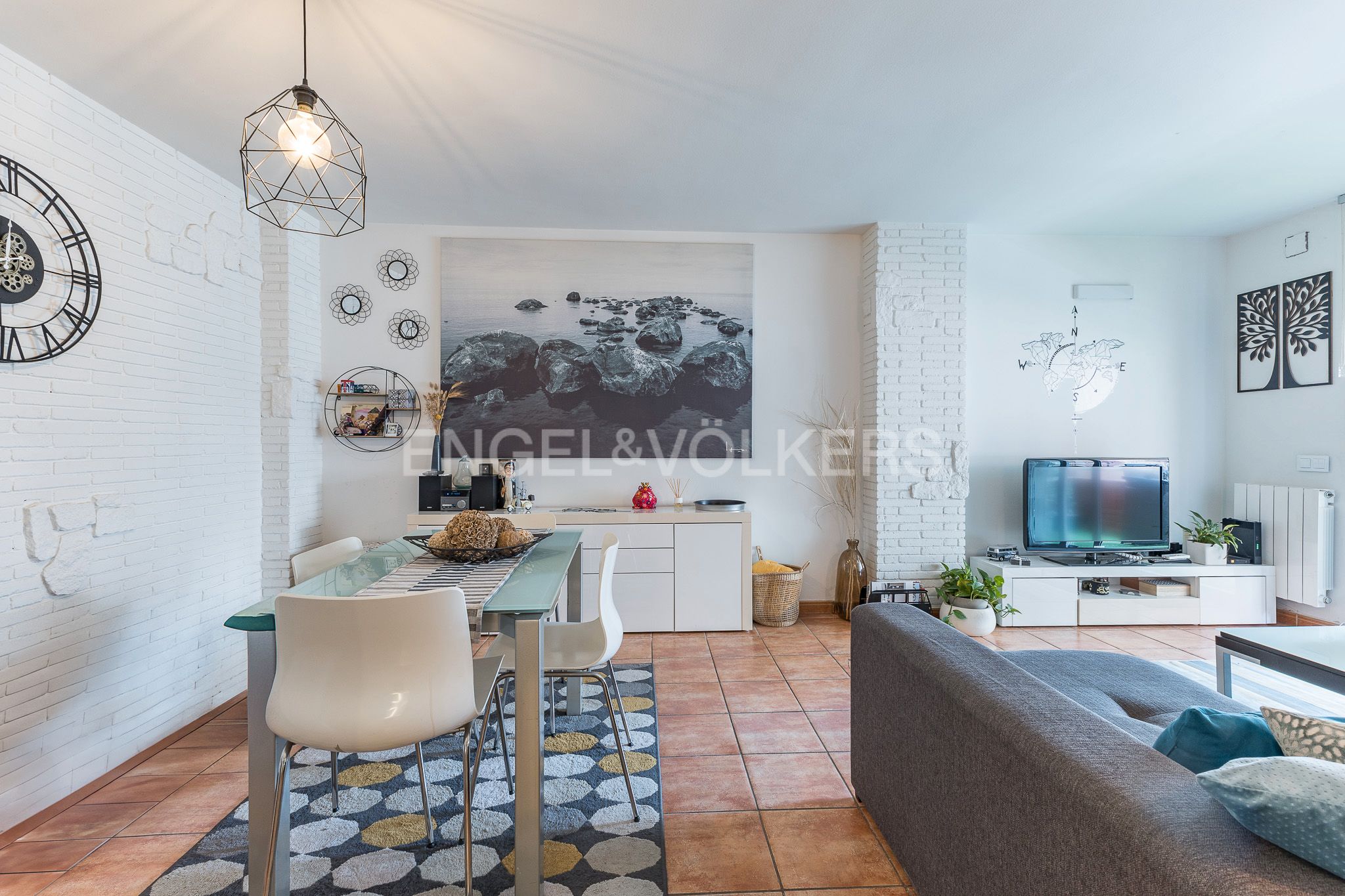 Sala d'estar de Casa o xalet en venda en Sant Boi de Llobregat amb Aire condicionat, Calefacció i Traster