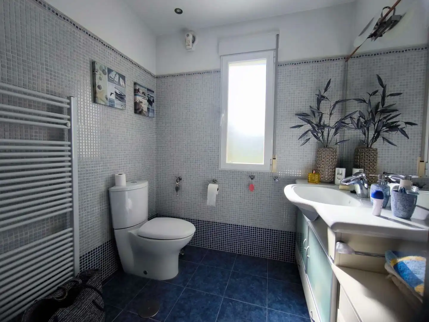 Bathroom of Houses for sale in L'Alfàs del Pi  with Air Conditioner, Heating and Private garden