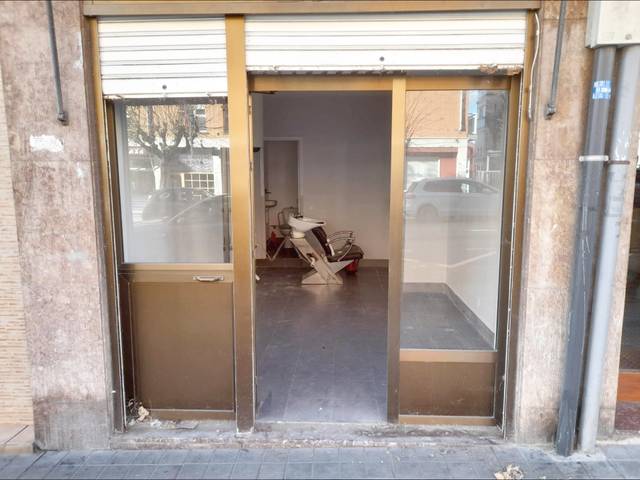 Local comercial en Venta en Calle Euskal Herria en Alango