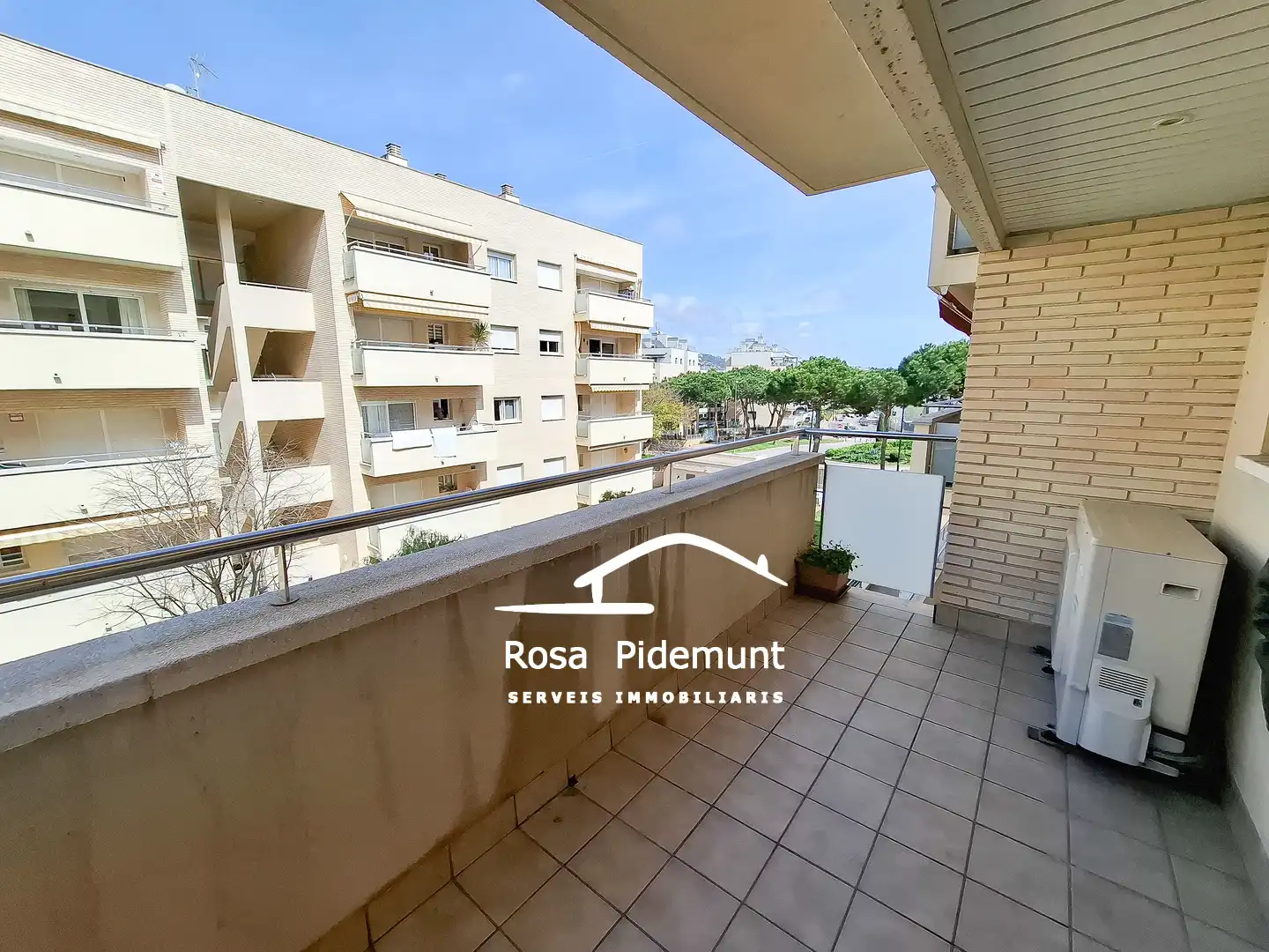 Außenansicht von Wohnung zum Verkauf in Lloret de Mar mit Klimaanlage, Heizung und Terrasse