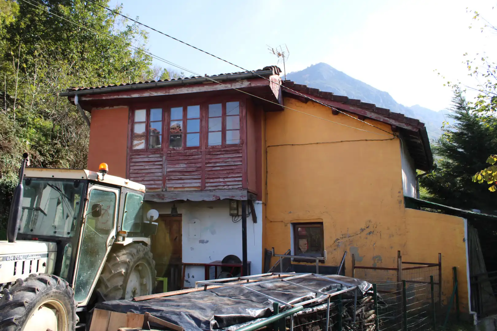Casa amb terrassa en venda a Lugar Soto de Lorio 67A