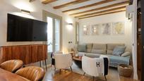 Living room of Flat for sale in  Barcelona Capital  with Air Conditioner, Heating and Parquet flooring