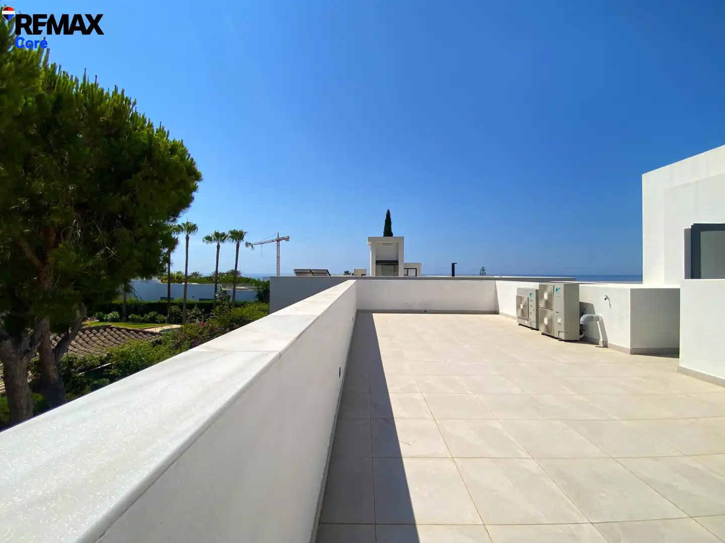 Terrassa de Casa o xalet en venda en Marbella amb Aire condicionat, Calefacció i Jardí privat