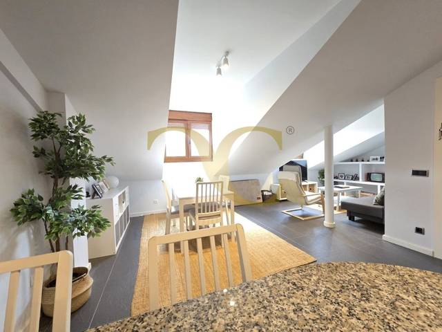 Piso en Venta en Plaza Vega Tomasa en Posada - Barro