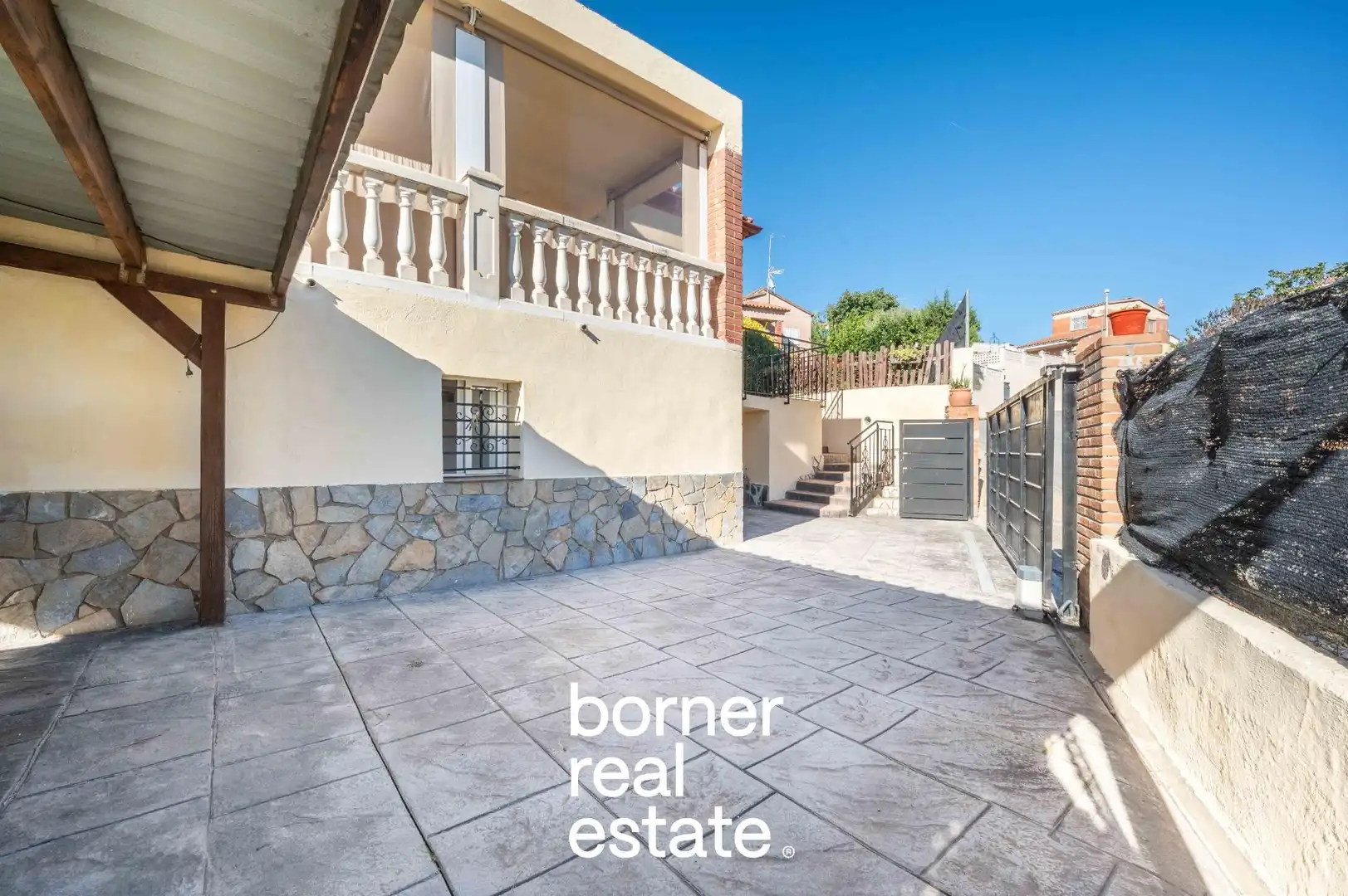 Exterior view of Houses for sale in Sant Muç