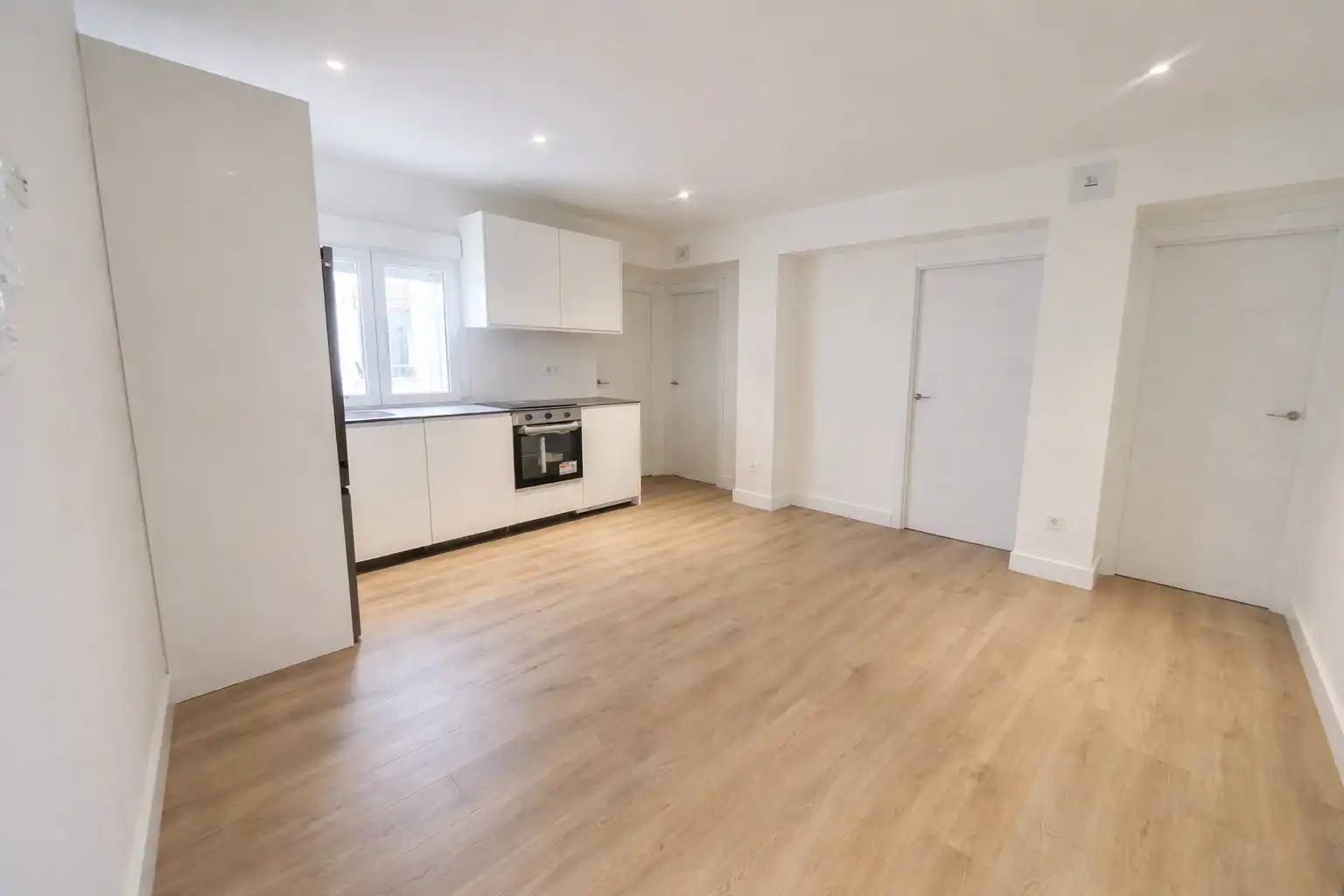 Piso en venta en  Logroño con Calefacción, Parquet y Horno