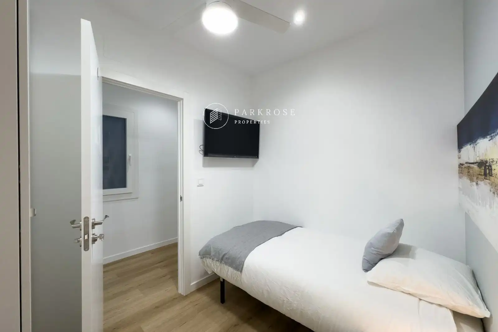 Bedroom of Flat for share in Barcelona  with Parquet flooring, Furnished and Oven