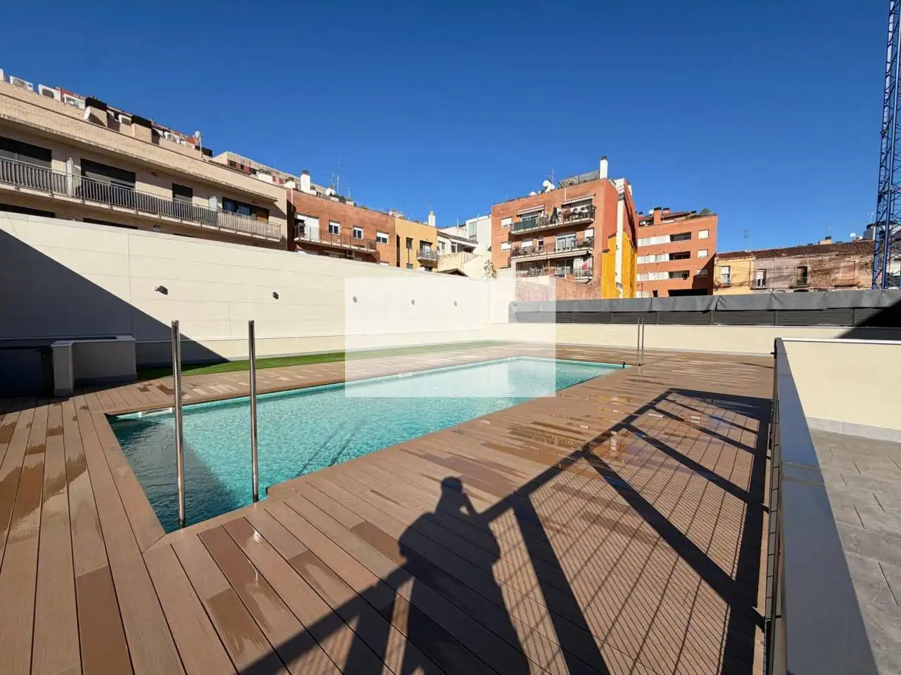 Piscina de Piso en venta en Sabadell con Aire acondicionado, Calefacción y Jardín privado