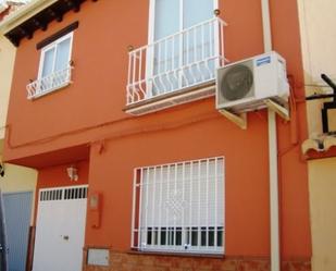 Exterior view of Single-family semi-detached for sale in La Zubia