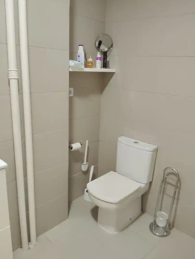 Badezimmer von Wohnung zur Miete in Lugo mit Privatgarten, Abstellraum und Möbliert