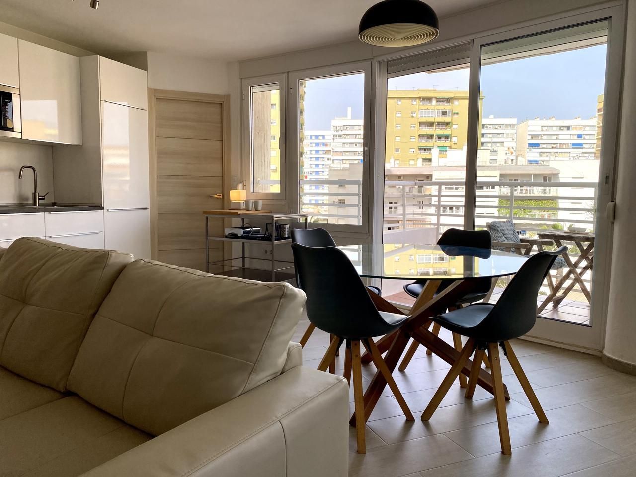 Living room of Flat to rent in Torremolinos  with Heating, Terrace and Furnished