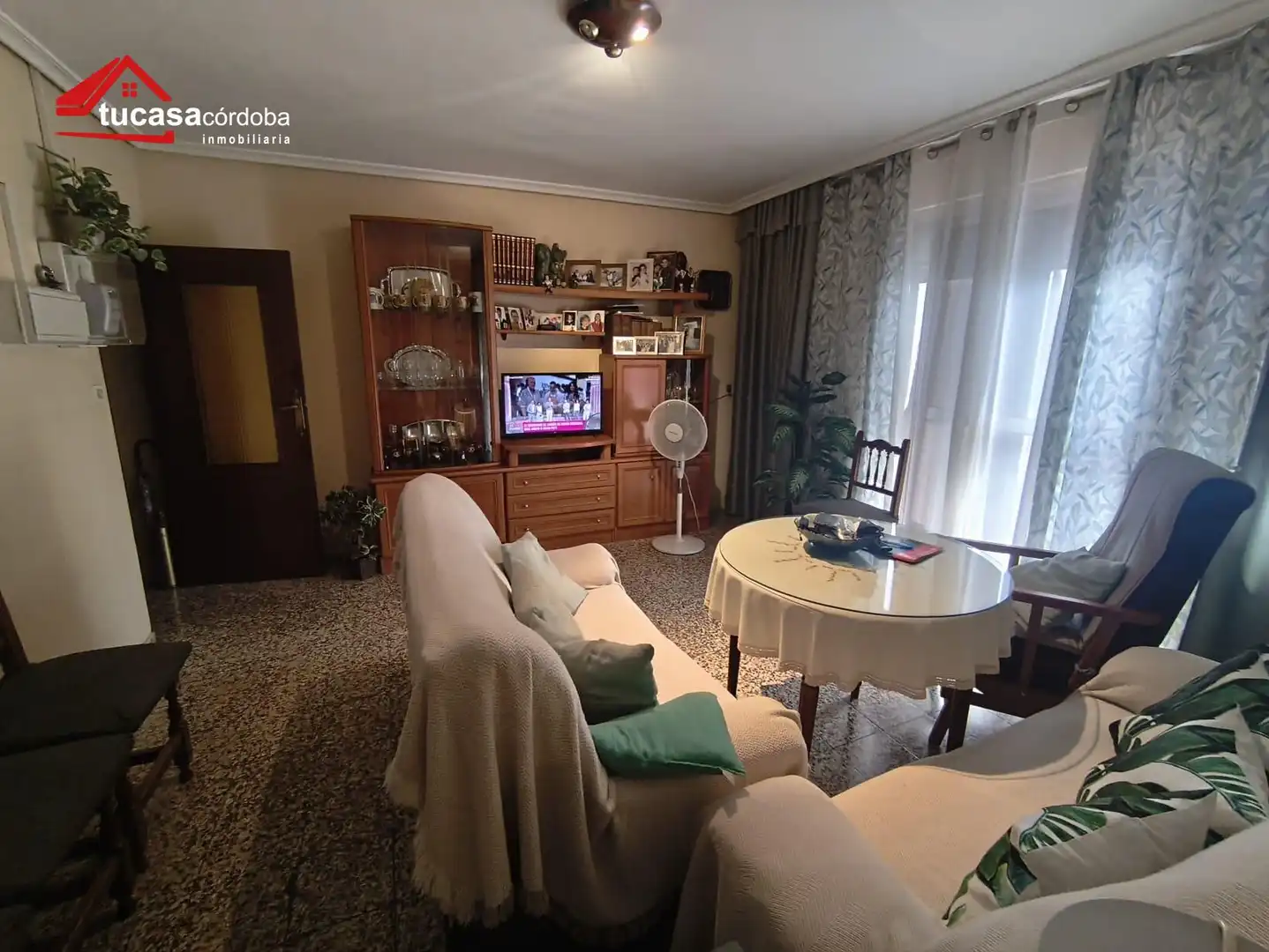 Living room of Flat for sale in Córdoba  with Air Conditioner, Terrace and Furnished