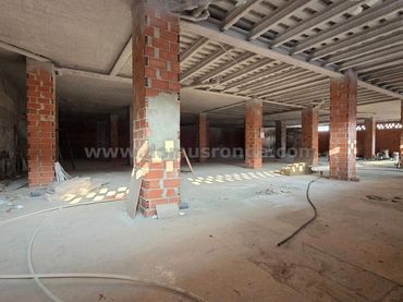 Local comercial de lloguer a Centro