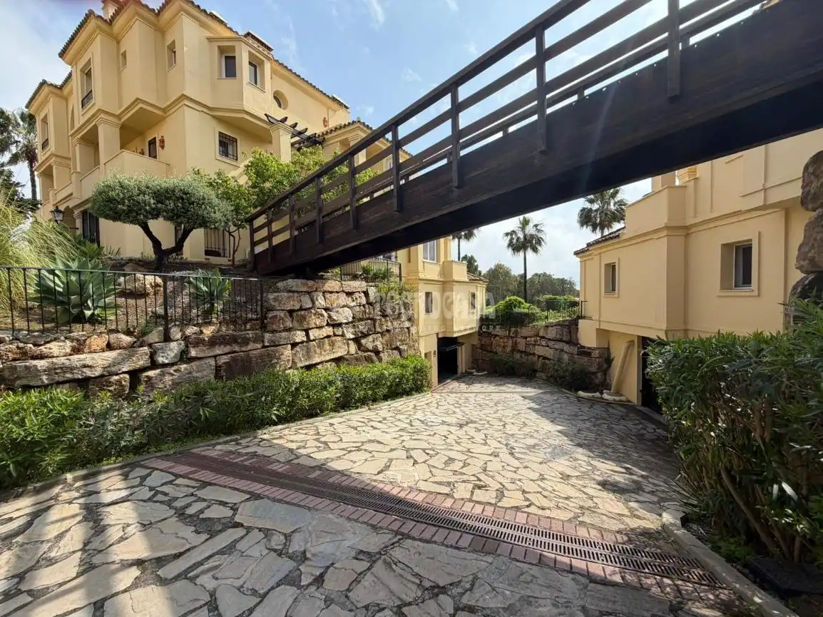 Exterior view of Garage for sale in Casares  with Alarm