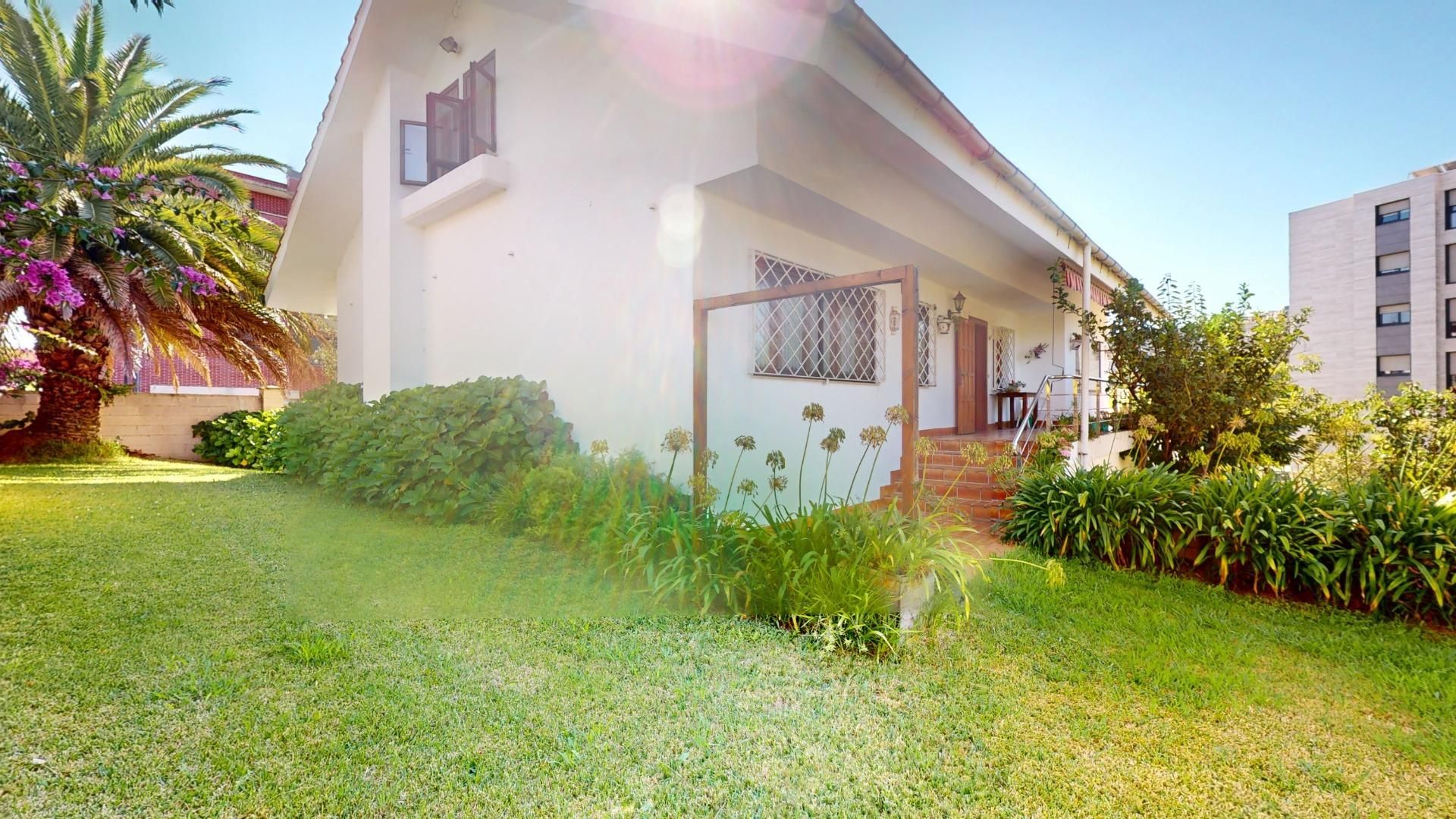 Jardín de Casa o chalet en venta en Santander con Calefacción, Jardín privado y Parquet