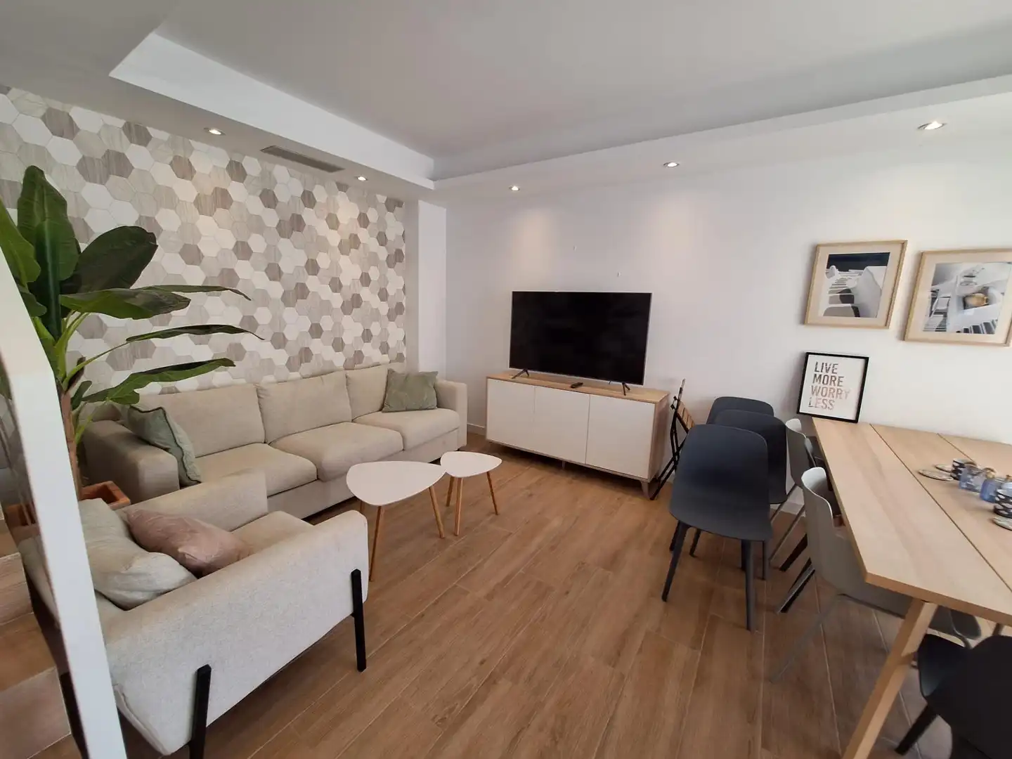 Chalet con terraza en venta en Calle TOMAS VALCARCEL, imagen 6
