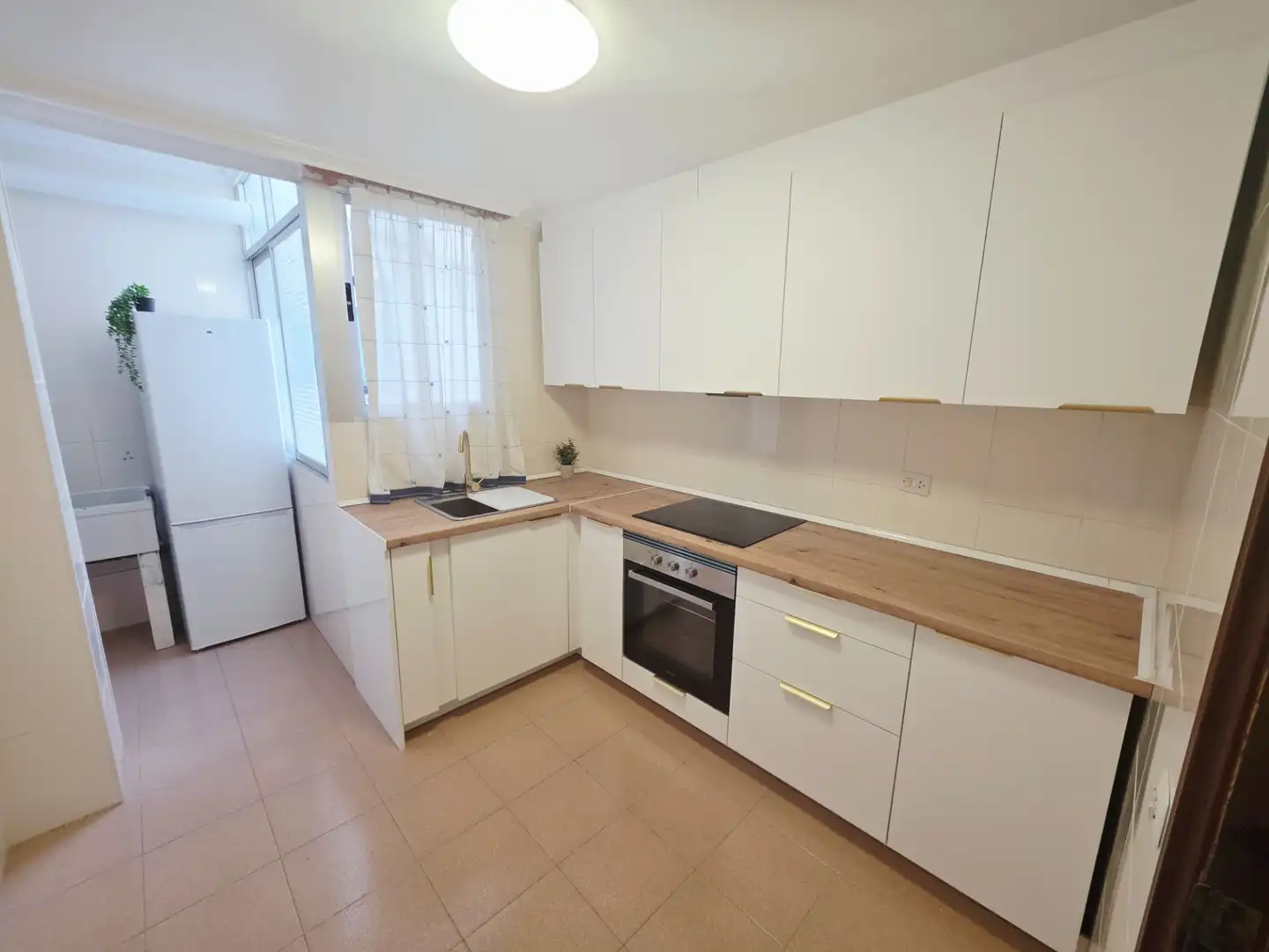 Kitchen of Flat for rent in Vila-real  with Storage room, Furnished and Oven