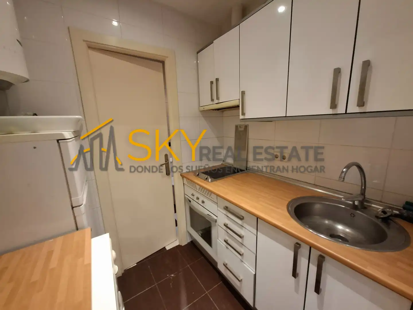 Kitchen of Flat for rent to own in Madrid  with Furnished