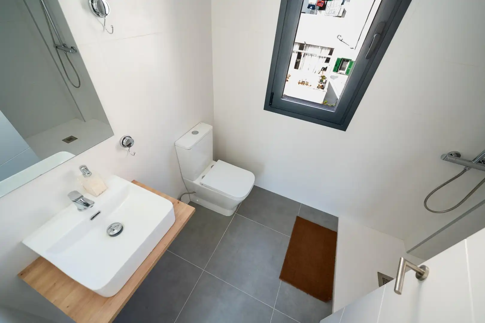 Badezimmer von Dachboden zum Verkauf in  Palma de Mallorca mit Klimaanlage, Terrasse und Möbliert